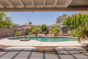 Comfy House Private Backyard with Pool BBQ Citrus